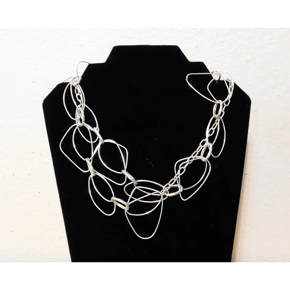 Premier Designs Silver Splash Necklace 40" Lightweight Antique Silver Matte - Picture 4 of 7